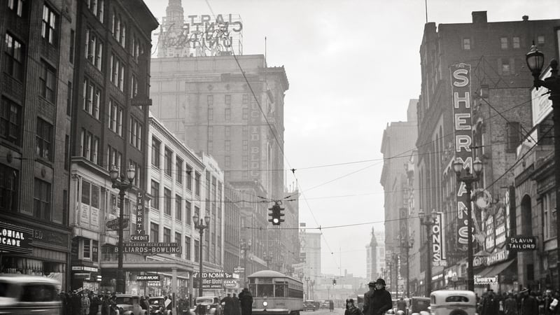 Downtown Cleveland drew a large number of former IRA comrades.