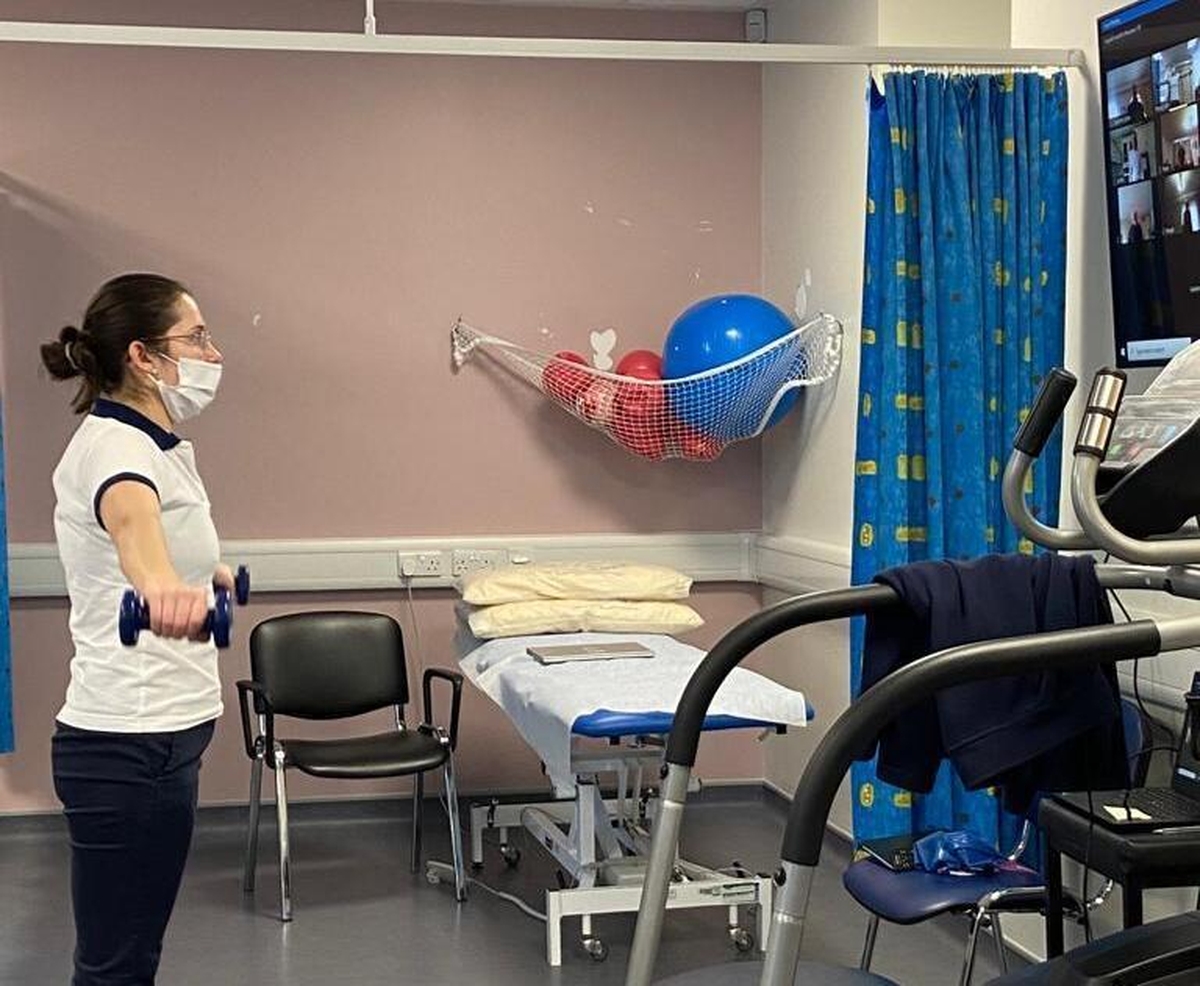 Report: moving physio classes online