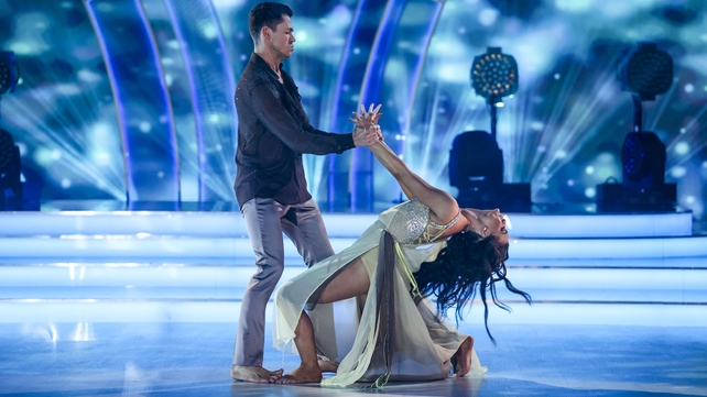 Singer and Glee star Damian McGinty and Kylee Vincent were the final couple to dance their judges choice dance.