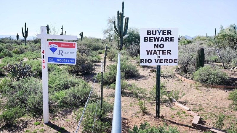 There are no mains pipes four new houses in the fast-growing Rio Verde foothills