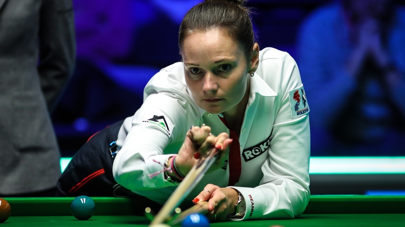 Reanne Evans stands in Ken Doherty's way