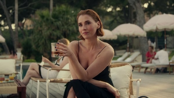 Charlie Murphy as Anna in Obsession