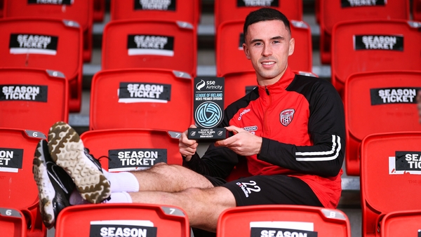 Jordan McEneff poses with his award