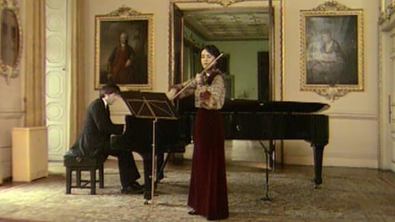Mariana Sirbu on violin and Jan Cáp on piano perform on the programme 'Beethoven at Carton' filmed …