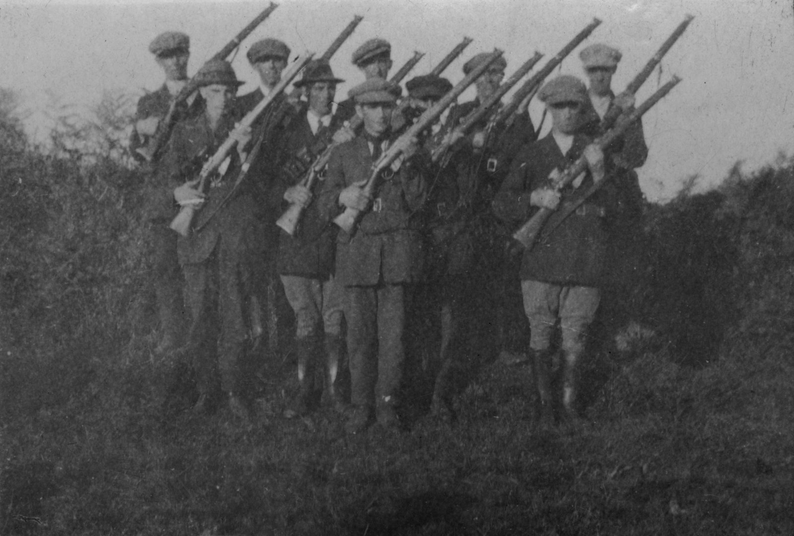 IRA men and officers. Under relentless National Army pressure, such units were finding it harder and harder to stay in the field. (Credit: National Library of Ireland, Waterford County Museum)