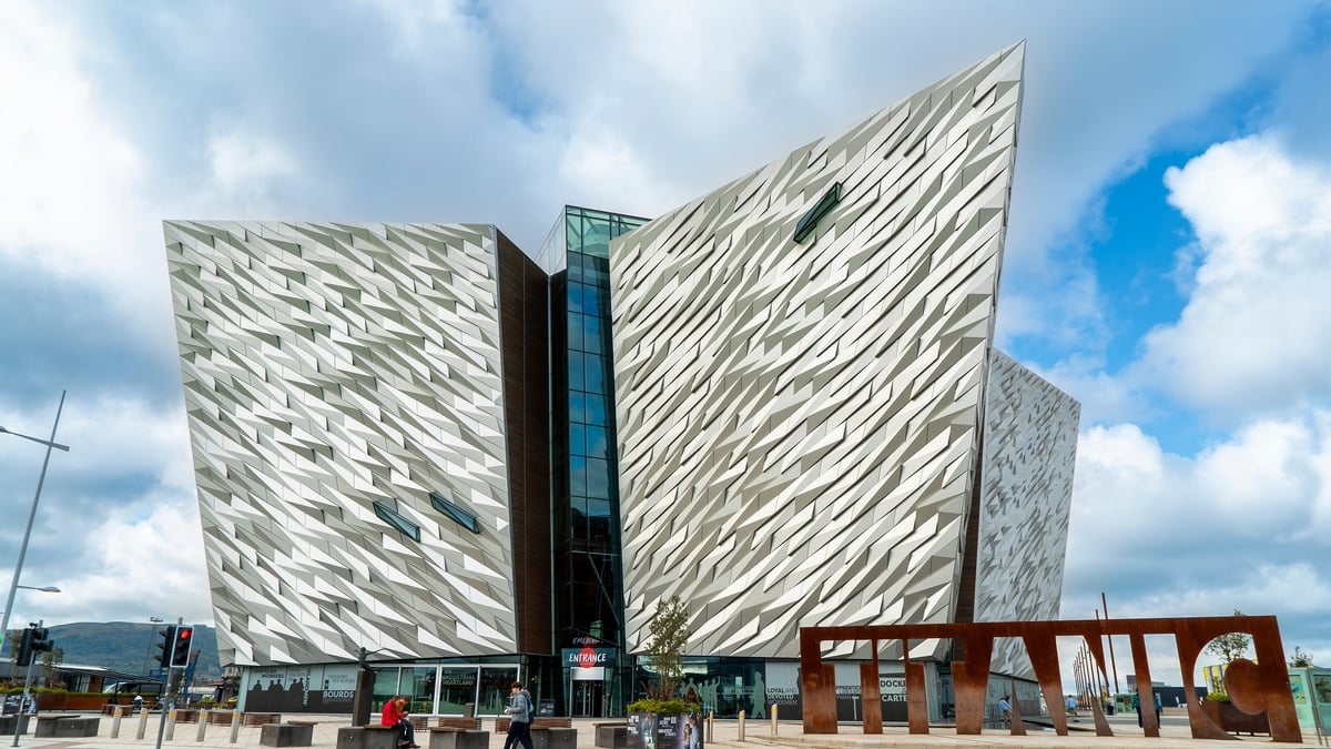 Inexpensive daytrips around Ireland