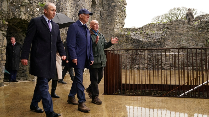 Joe Biden i gCaisleán Chairlinn