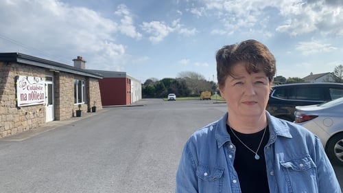 Maria Nic Dhonncha, of Concos said the drop in the number of "mná tí" meant there were no places available on courses this summer