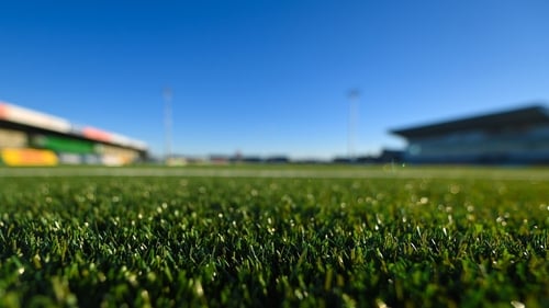 Connacht are better suited to an artificial pitch, says Friend