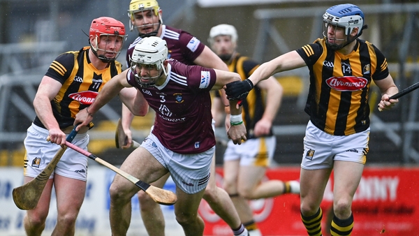 Kilkenny's Adrian Mullen (L) and TJ Reid (R) close down Conor Shaw