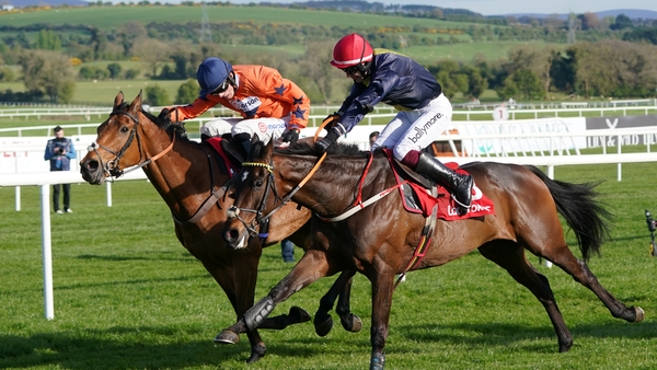 Fastorslow (near side) got the better of Bravemansgame
