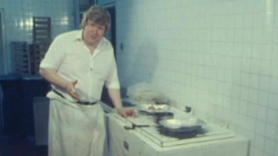 RTÉ News reporter Derek Davis (1978)