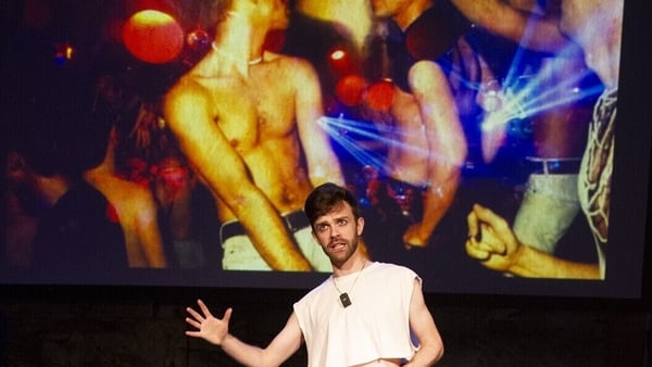 Dráma ceannródaíoch aiteach Gaeilge á léiriú ar stáitse