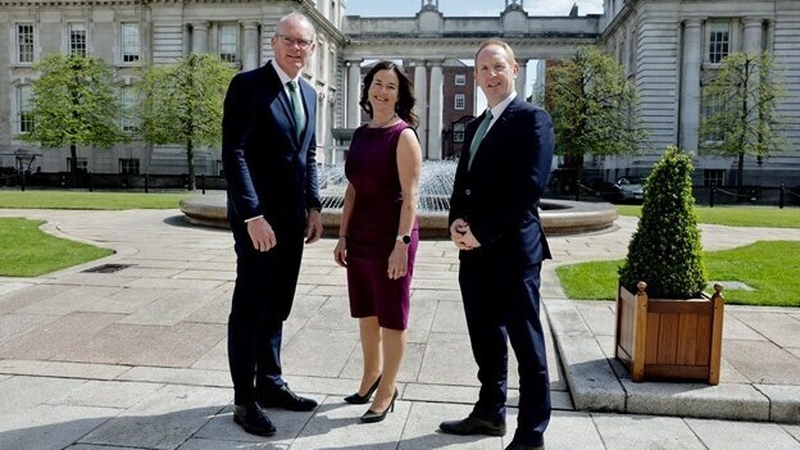 Minister Simon Coveney, Slalom's Jane Dawson-Howe and IDA Ireland CEO Michael Lohan