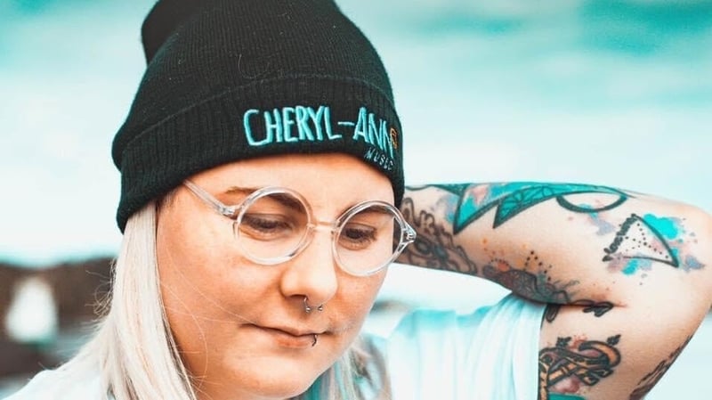 Cheryl-Ann: likes Fleetwood Mac