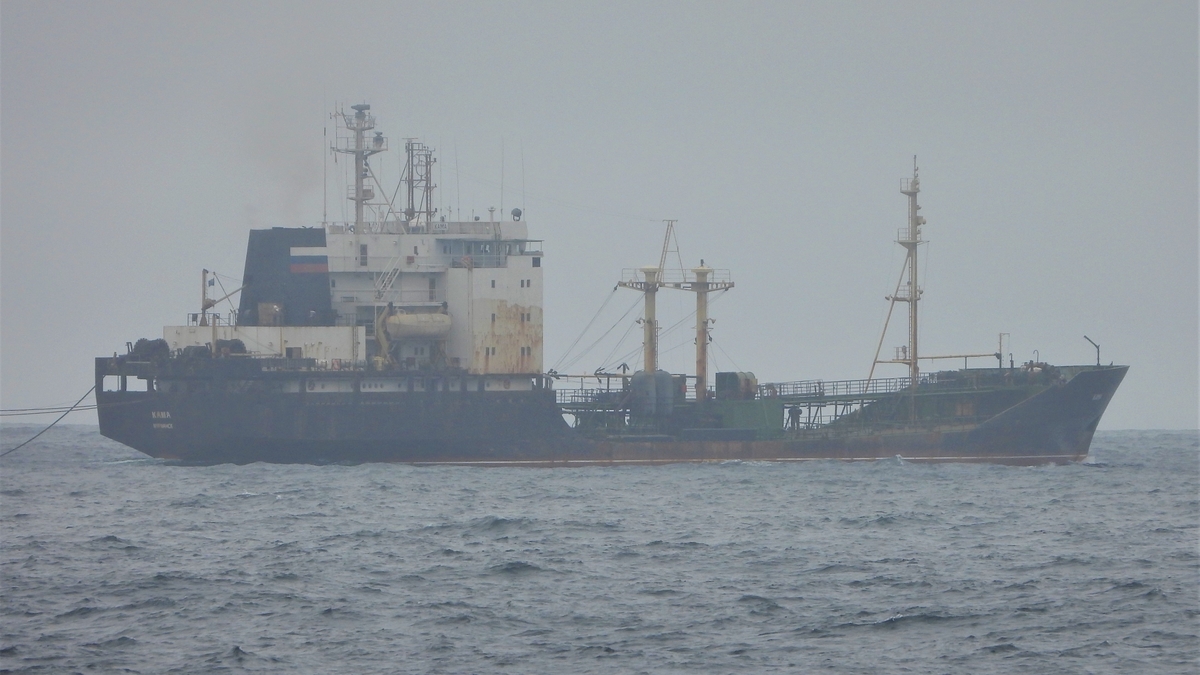 Concern as Russian warships and auxiliary vessels gather off coast of southern Ireland
