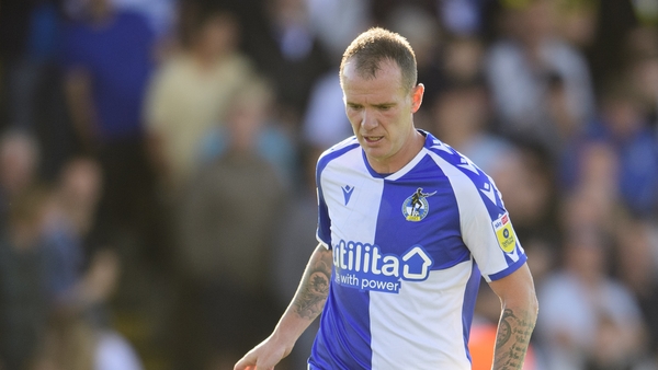 Glenn Whelan played his last professional football for Bristol Rovers in League One on Sunday