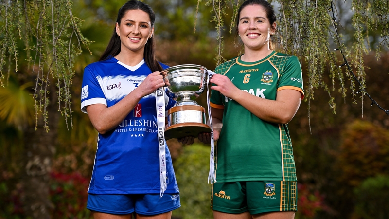 Clodagh Dunne of Laois, left, and Shauna Ennis of Meath
