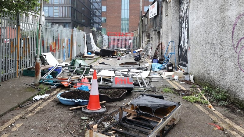 The scene on a lane just off Sandwith Street Upper, in Dublin, last weekend (Pics: RollingNews.ie)