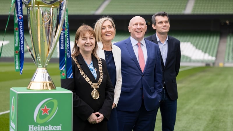 Caroline Conway, Lord Mayor of Dublin City, Sharon Walsh, Managing Director, Heineken Ireland, Antony Le Page, CEO, EPCR and Donall O'Keeffe, CEO, Licensed Vintners Association