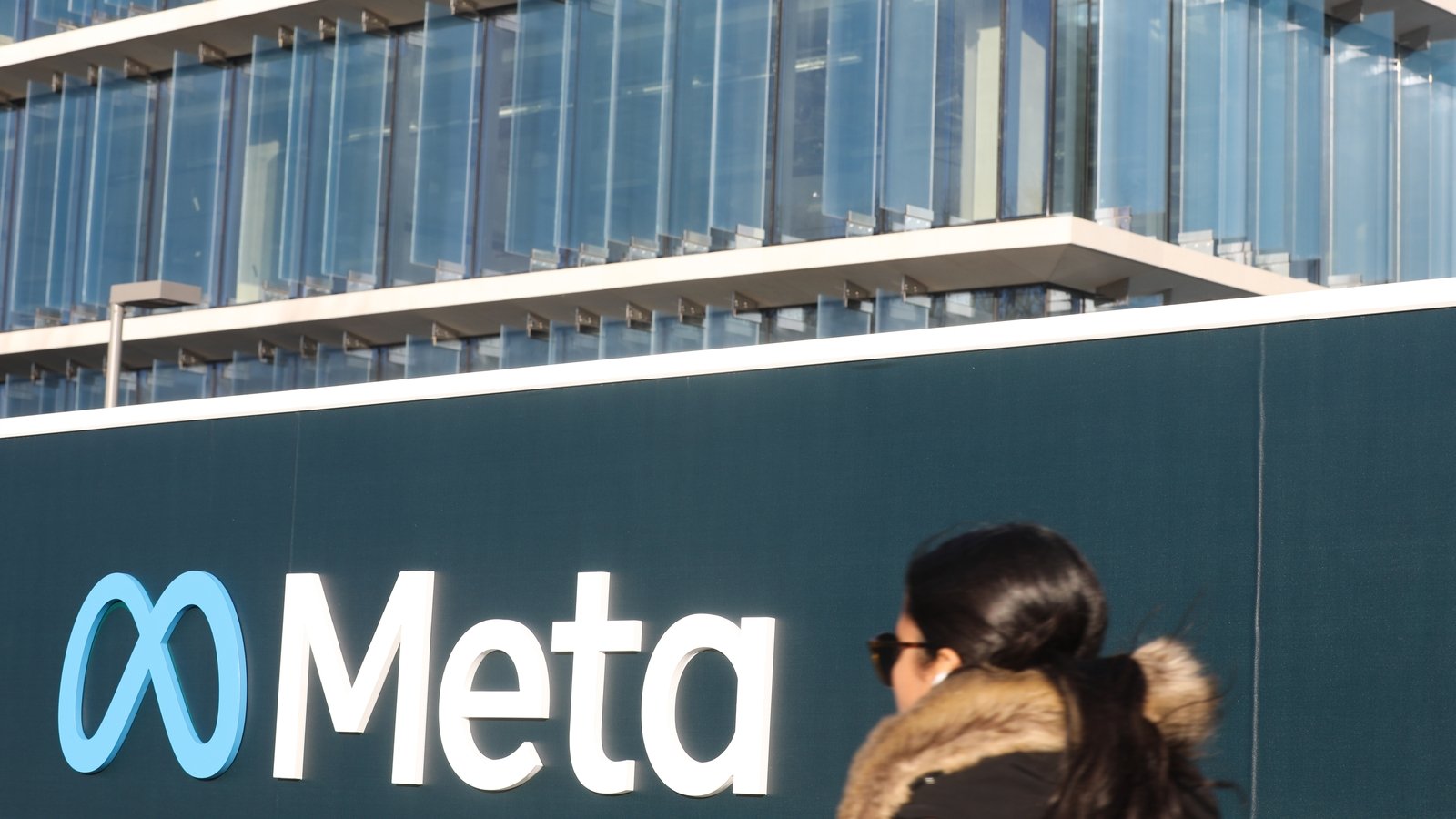 Revenues at Dublin-based operator of Facebook hit €85.3bn