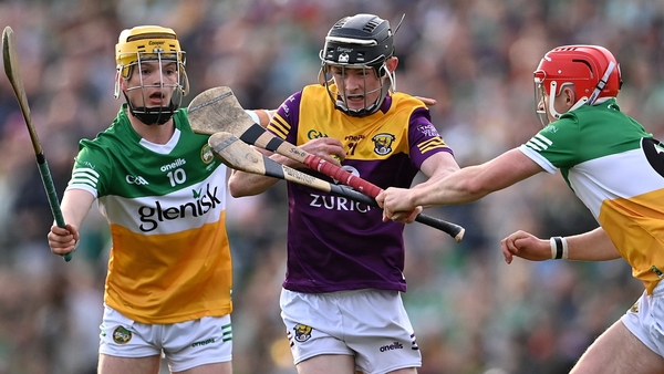 Bourke Ultimatum: Corey Byrne Dunbar of Wexford in action against Dan (L) and Sam Bourke