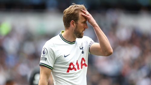 A dejected Harry Kane during the loss to Brentford