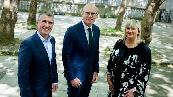 Minister for Enterprise, Trade and Employment Simon Coveney (centre) with new B4BB Co-Chair Carol Andrews and Aongus Hegarty, B4BB's Co-Chair