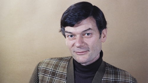 Michael Viney moved to Ireland to work as a journalist, and worked for RTÉ as well as the Irish Times