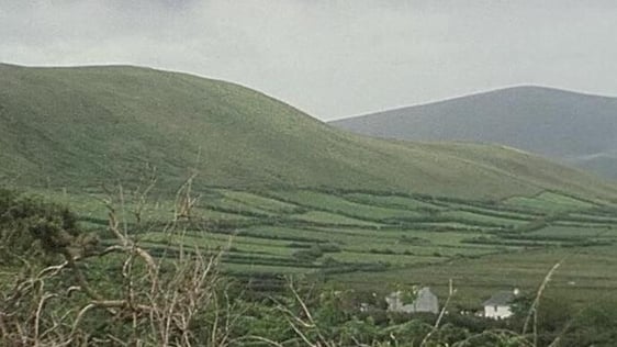 Slí Chorca Dhuibhne (1988)