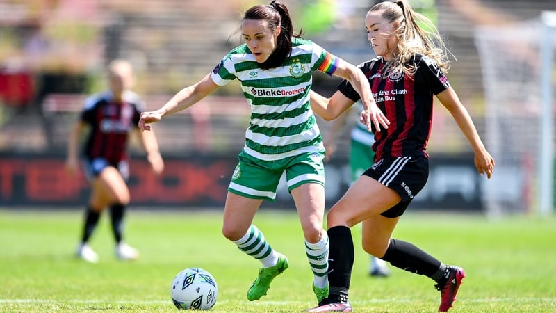 Áine O'Gorman of Shamrock Rovers in action against Fiona Donnelly of Bohemians