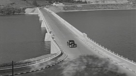 New Youghal Bridge linking counties Cork and Waterford in 1963.