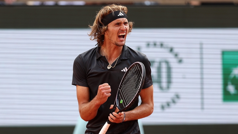 Alexander Zverev celebrates defeating Tomas Martin Etcheverry