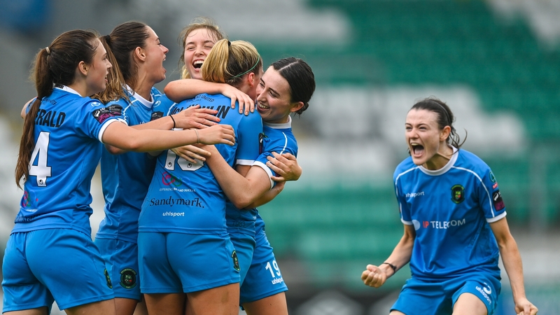 Sadhbh Doyle of Peamount United, second from right, celebrates with teammates