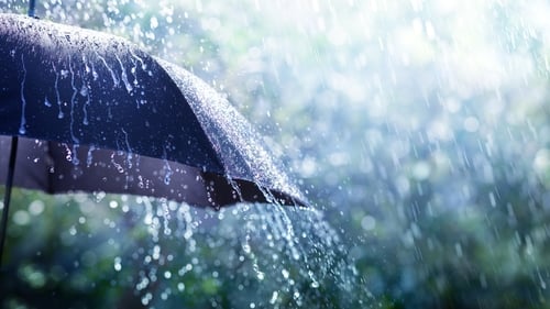 Met Éireann warned of possible localised flooding and difficult travelling conditions