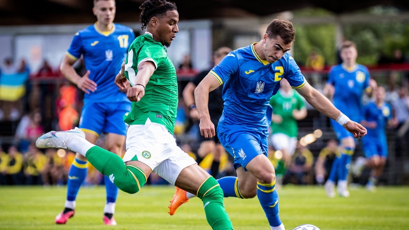 Armstrong Oko-Flex of Republic of Ireland, left, in action against Vivcharenko Kostiantyn of Ukraine