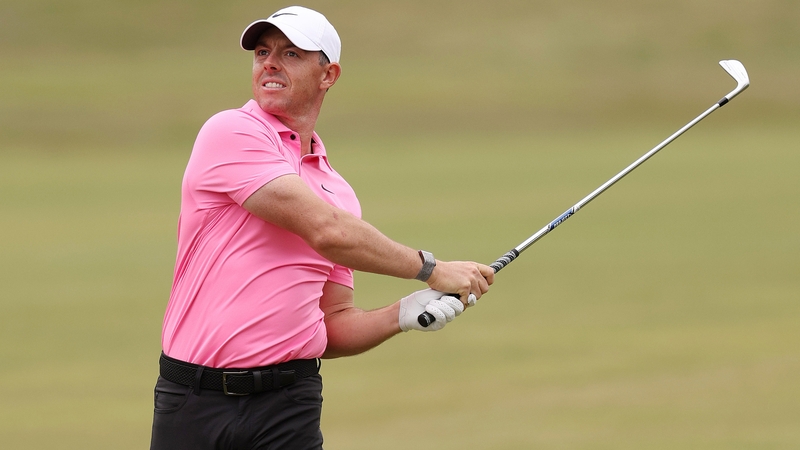 Rory McIlroy had a poor start to his second round