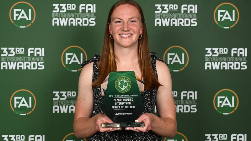 Courtney Brosnan with her award