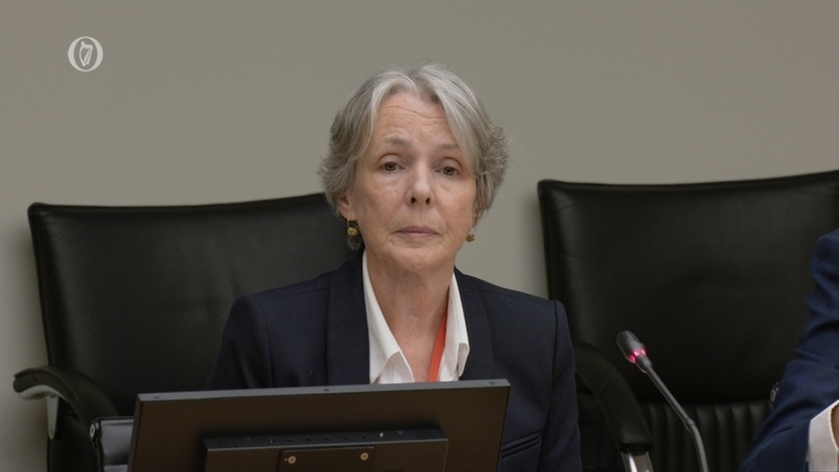 Tús Áite: Cathaoirleach an Bhord RTÉ taréis éirí as