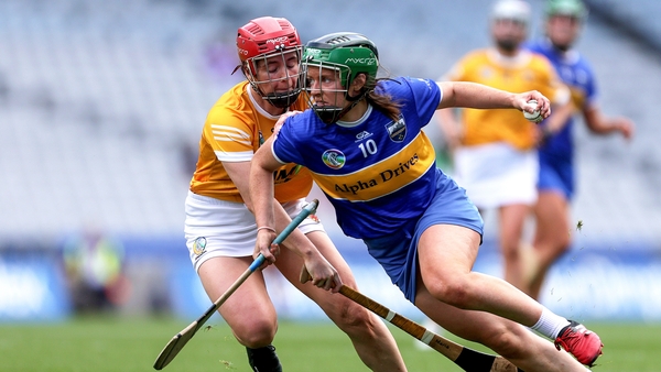 Tipperary's Róisín Howard on the attack