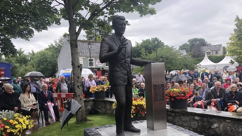 The statue of Brendan O'Regan unveiled in Sixmilebridge