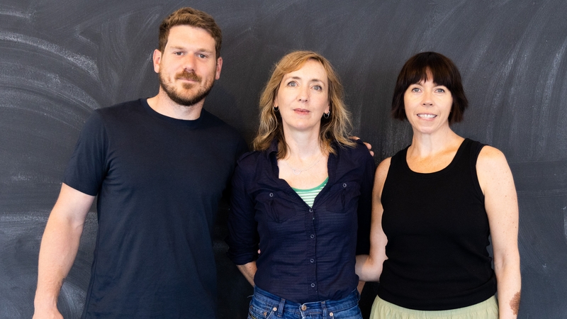 Girl On An Altar: Director Annabelle Comyn (C) with actors David Walmsley (L) and Eileen Walsh (R) (Pics: Róisín Murphy O'Sullivan)