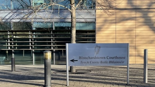 Tugadh an fear os comhair Chúirt Dúiche Bhaile Bhlainséir ar maidin inniu