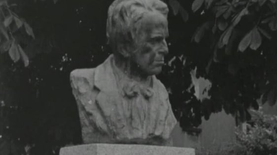 Bronze bust of WB Yeats, 
1968