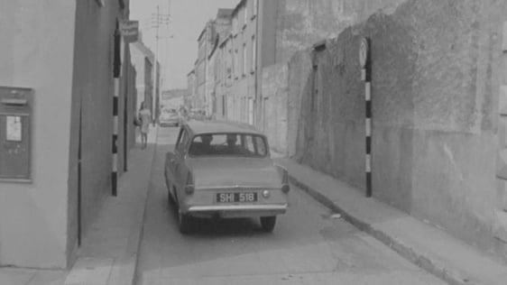 A car on Mary Street, Clonmel. County Tipperary in 1968.