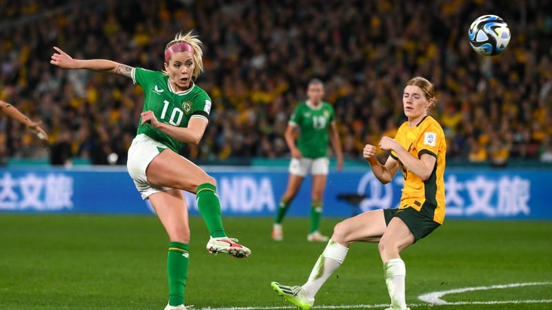 Denise O'Sullivan ag tabhairt iarraidh ar an gcúl