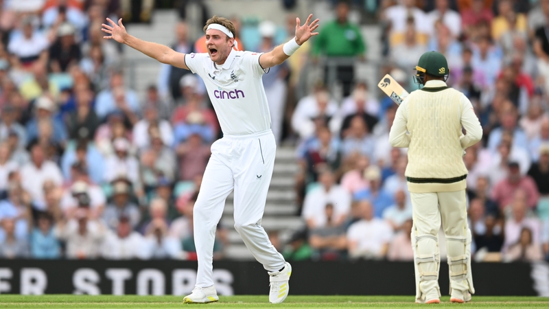 Stuart Broad appeals unsuccessfully for the wicket of Usman Khawaja at the Oval