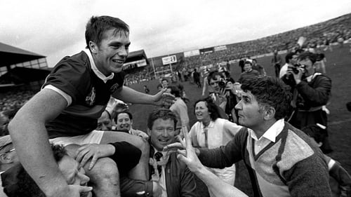 Kerry captain Paidi O'Se is held aloft alongside manager Mick O'Dwyer, right, after victory over Dublin in 1985