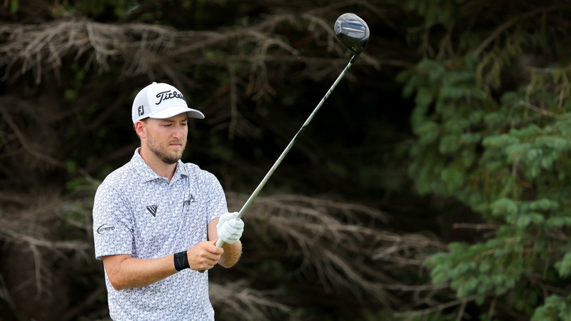 Lee Hodges on the second tee