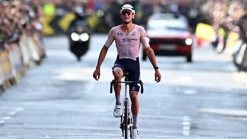 Mathieu van der Poel comes home to claim the world title